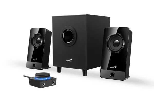 PARLANTES AUDIO PLUG ALIM 220V SW-2.1 300X 10W GENIUS